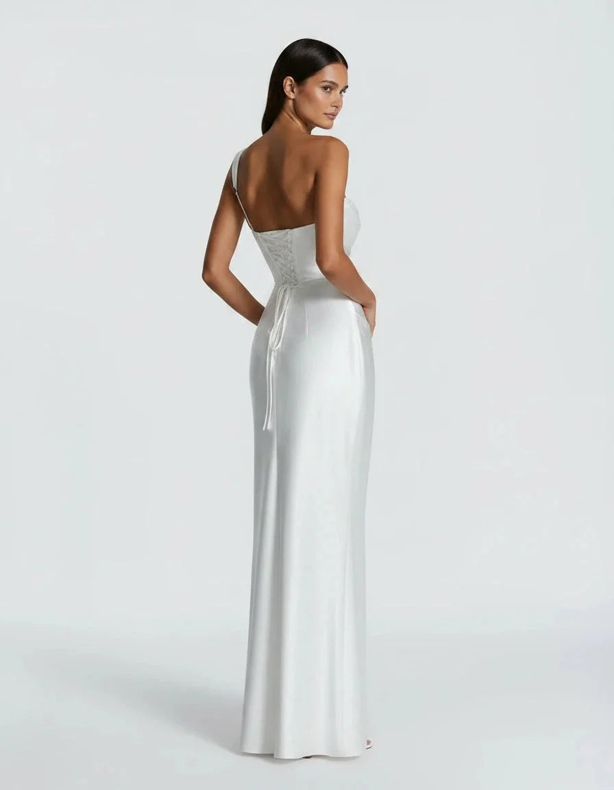 Amarante · La Robe En Satin Drapée À Une Épaule — photo 24